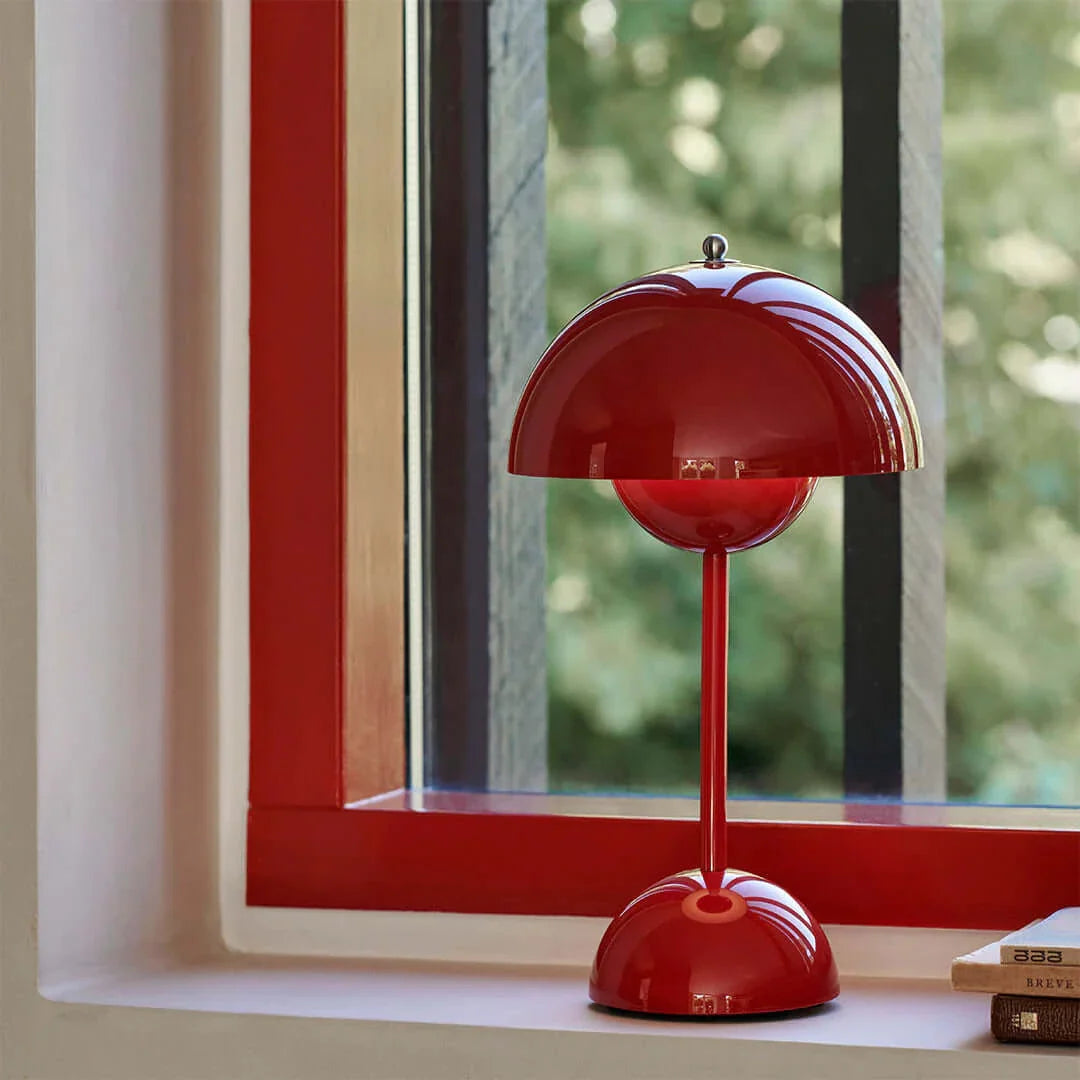 Flowerpot VP9 Portable Lamp