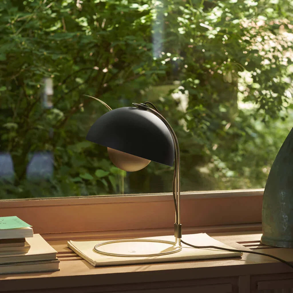 Flowerpot Arc Table Lamp - VP4