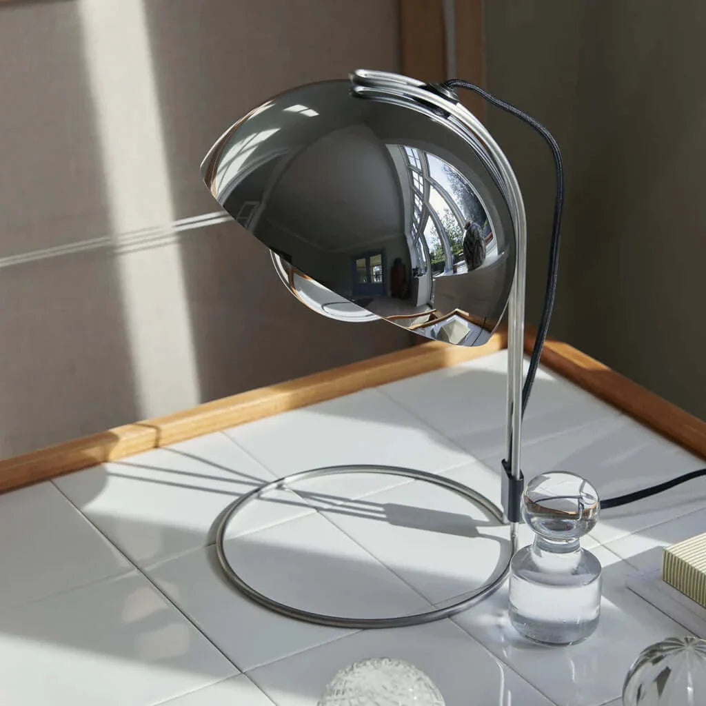 Flowerpot Arc Table Lamp - VP4