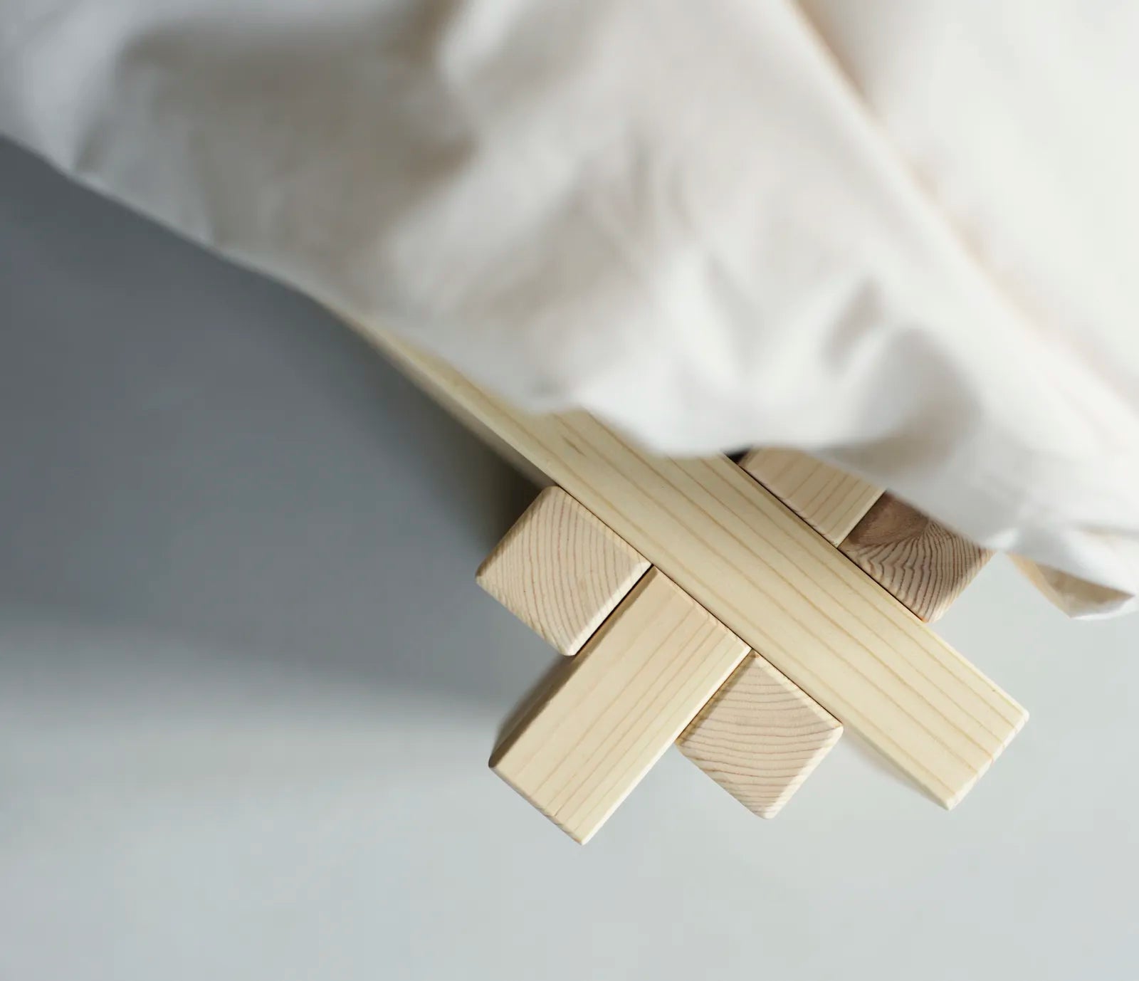 Notch Bed Frame 180 x 200 cm Pine