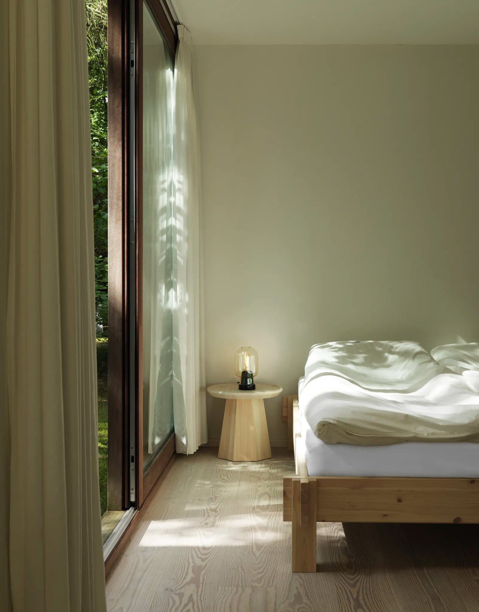 Notch Bed Frame 180 x 200 cm Pine