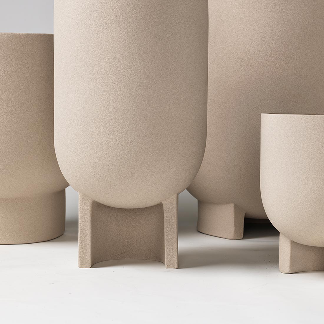 Serene Flowerpot Sand Engobe - XL