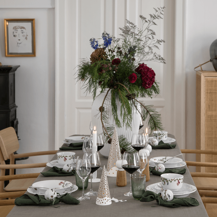 Kähler Hammershøi Floor Vase, White, H: 19.7"