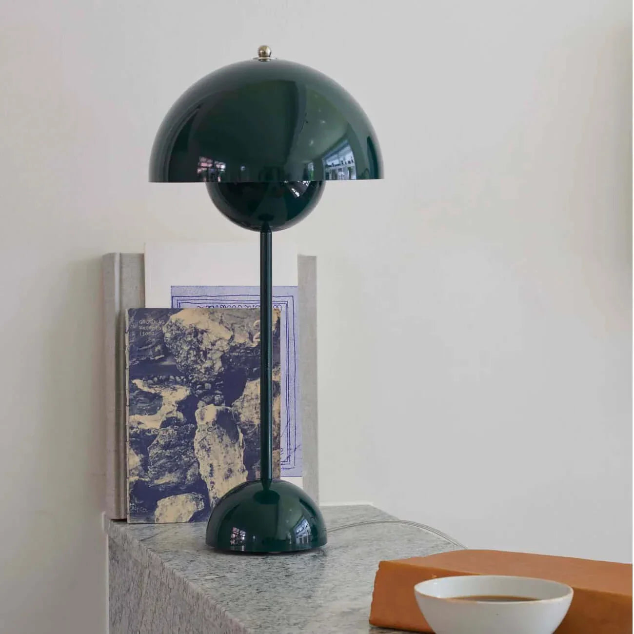 Flowerpot Table Lamp - VP3