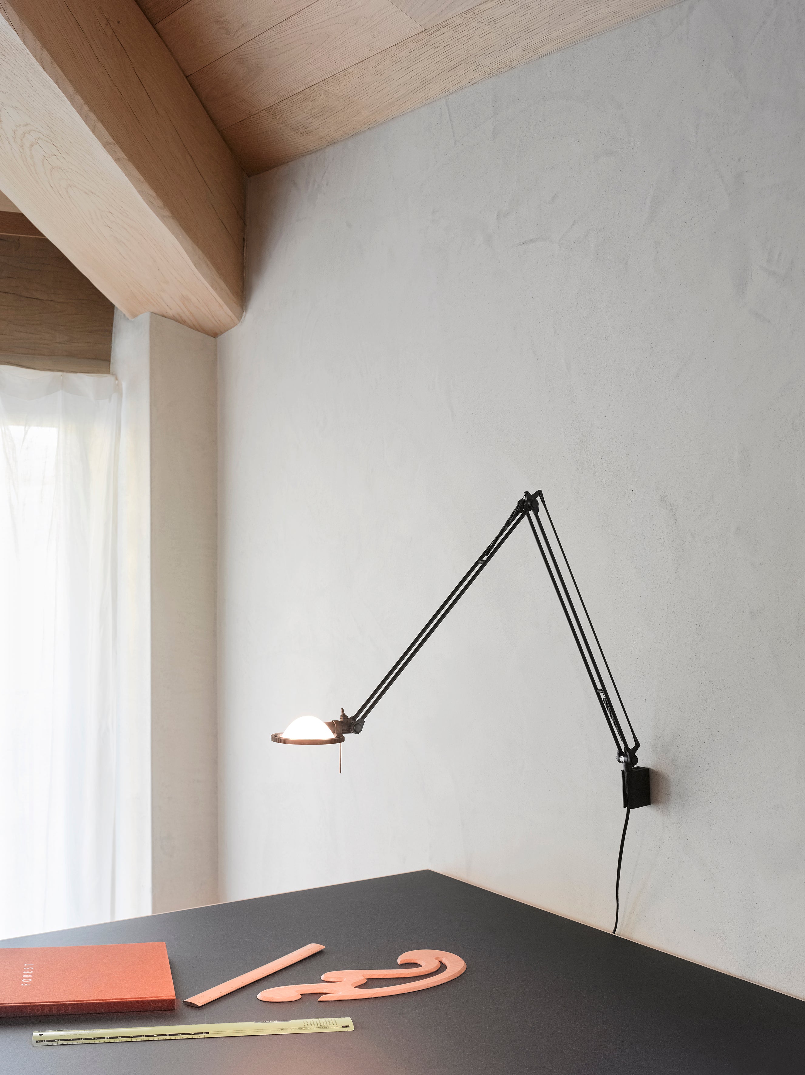 Berenice Wall Light