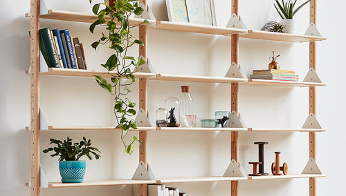 Blonde Uprights White Brackets Blonde Shelves / Lifestyle