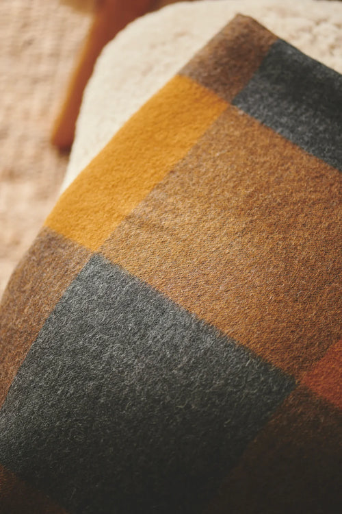 Silkeborg Uldspinderi Caracas Throw - Caramel