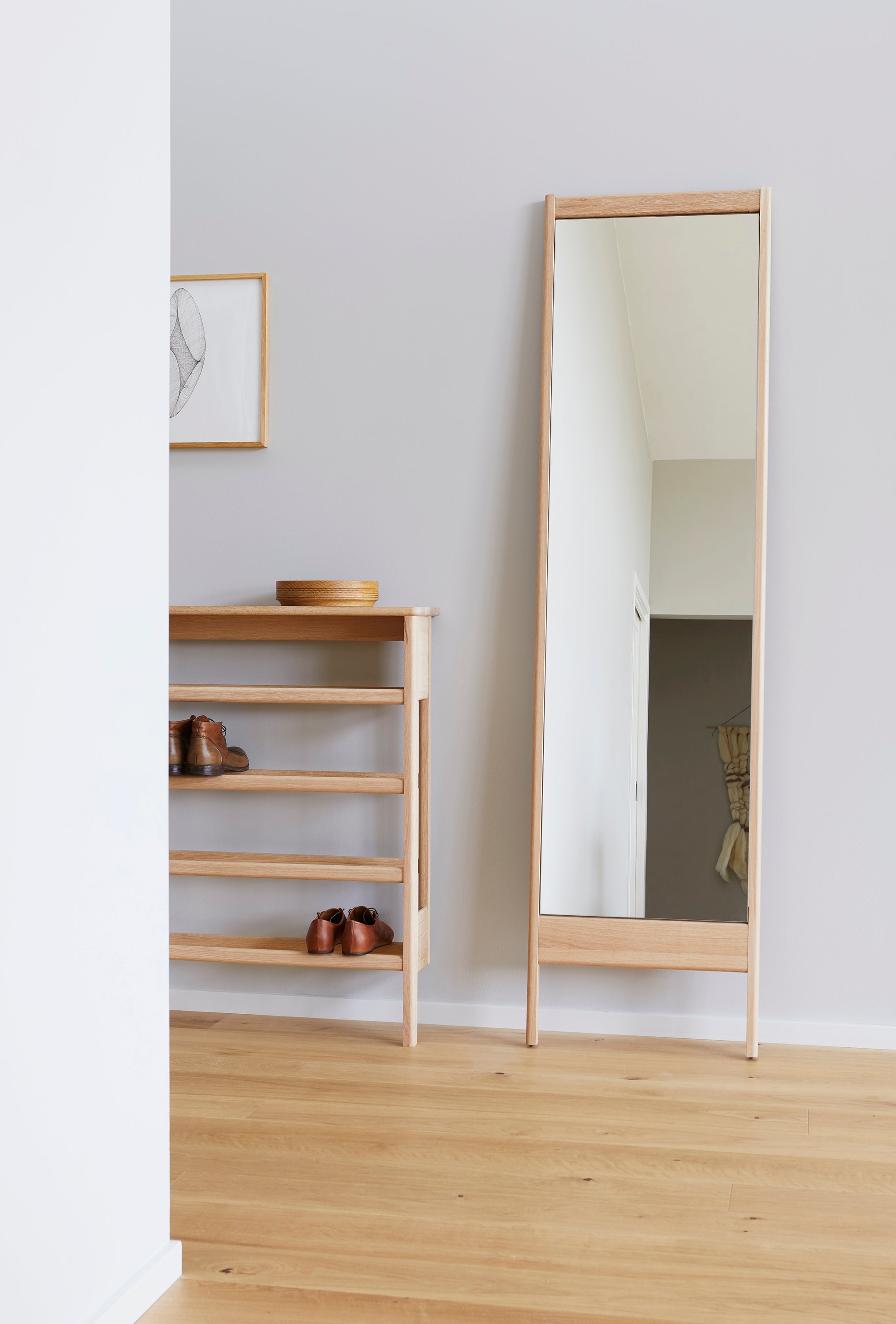 A Line Shoe Rack 72 - White Oak
