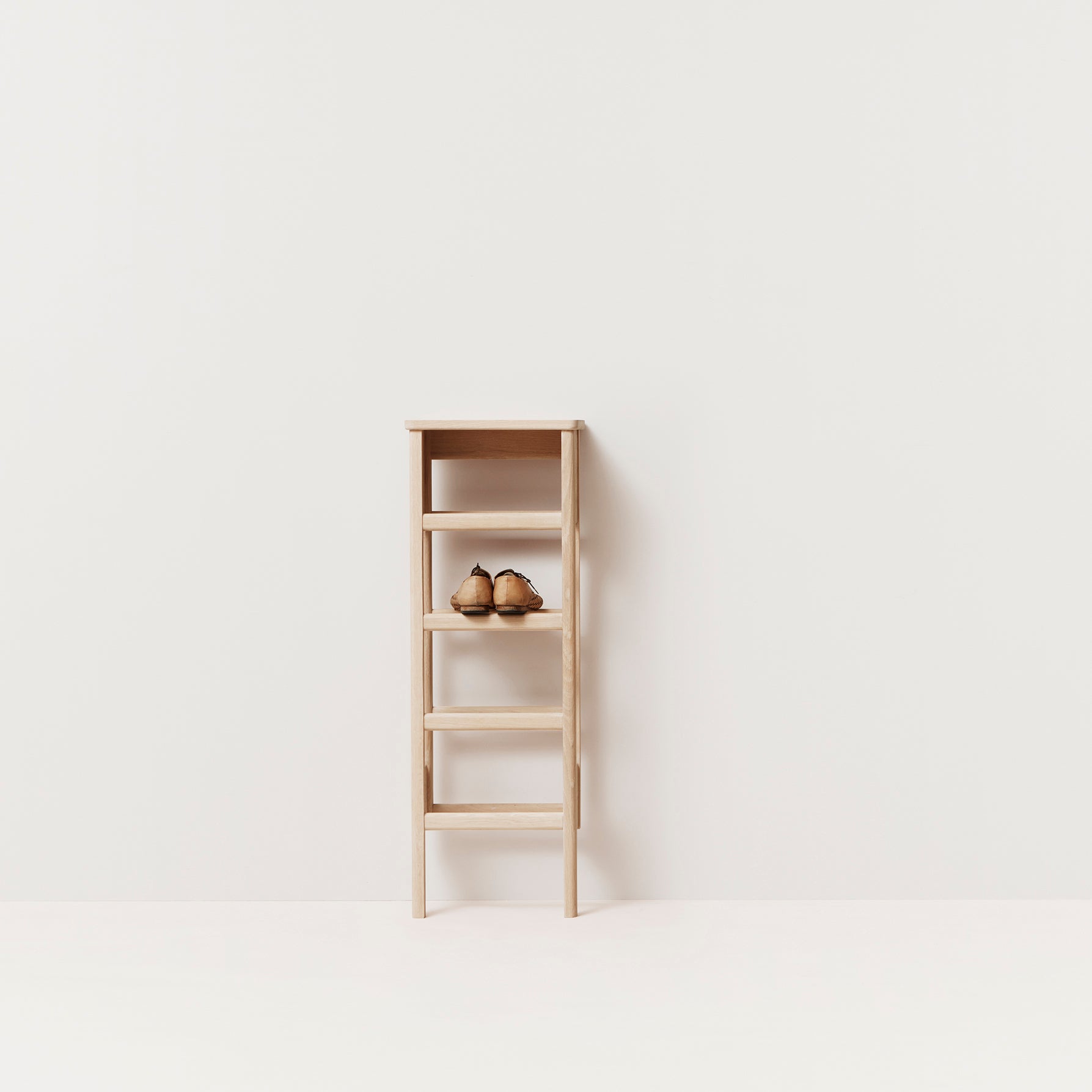 A Line Shoe Rack 35 - White Oak