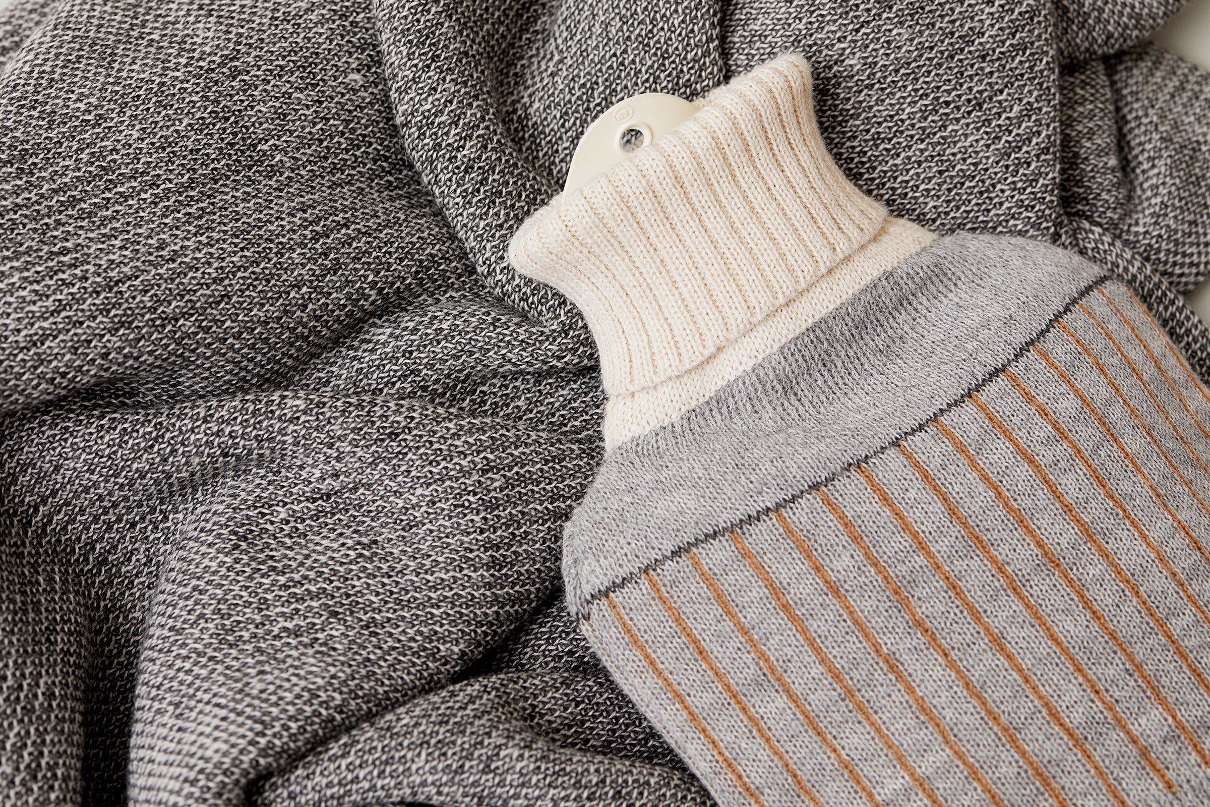 Aymara Warm Bottle - Pattern Grey