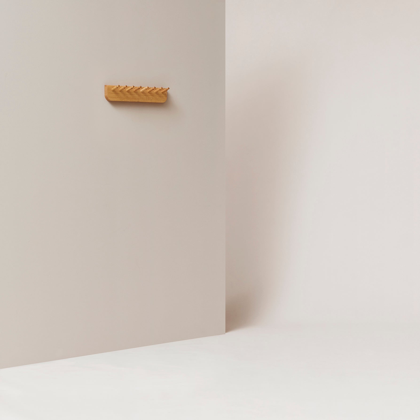 Echo Coat Rack 40 - Oak
