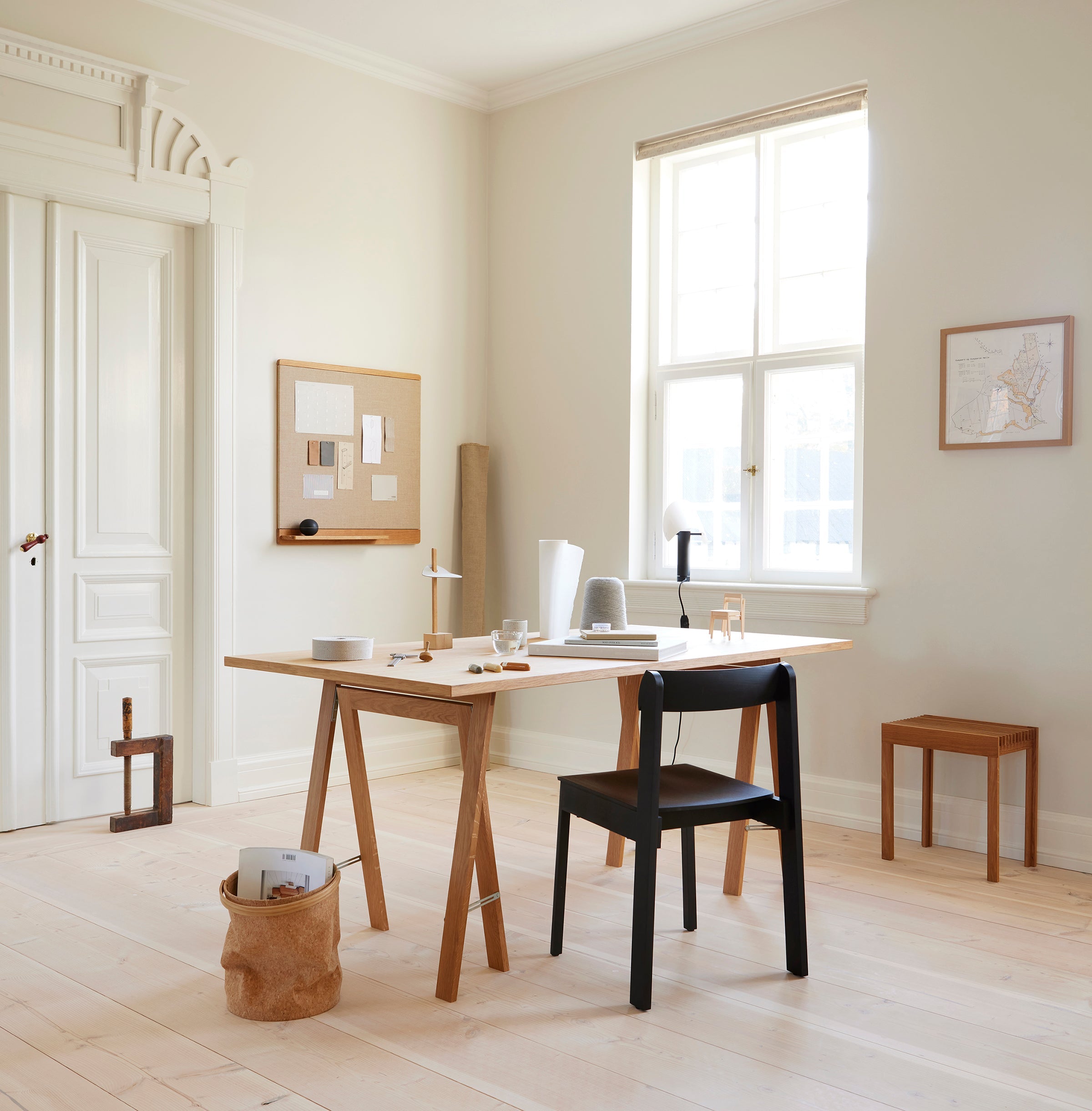 Lightweight Stool - Oak