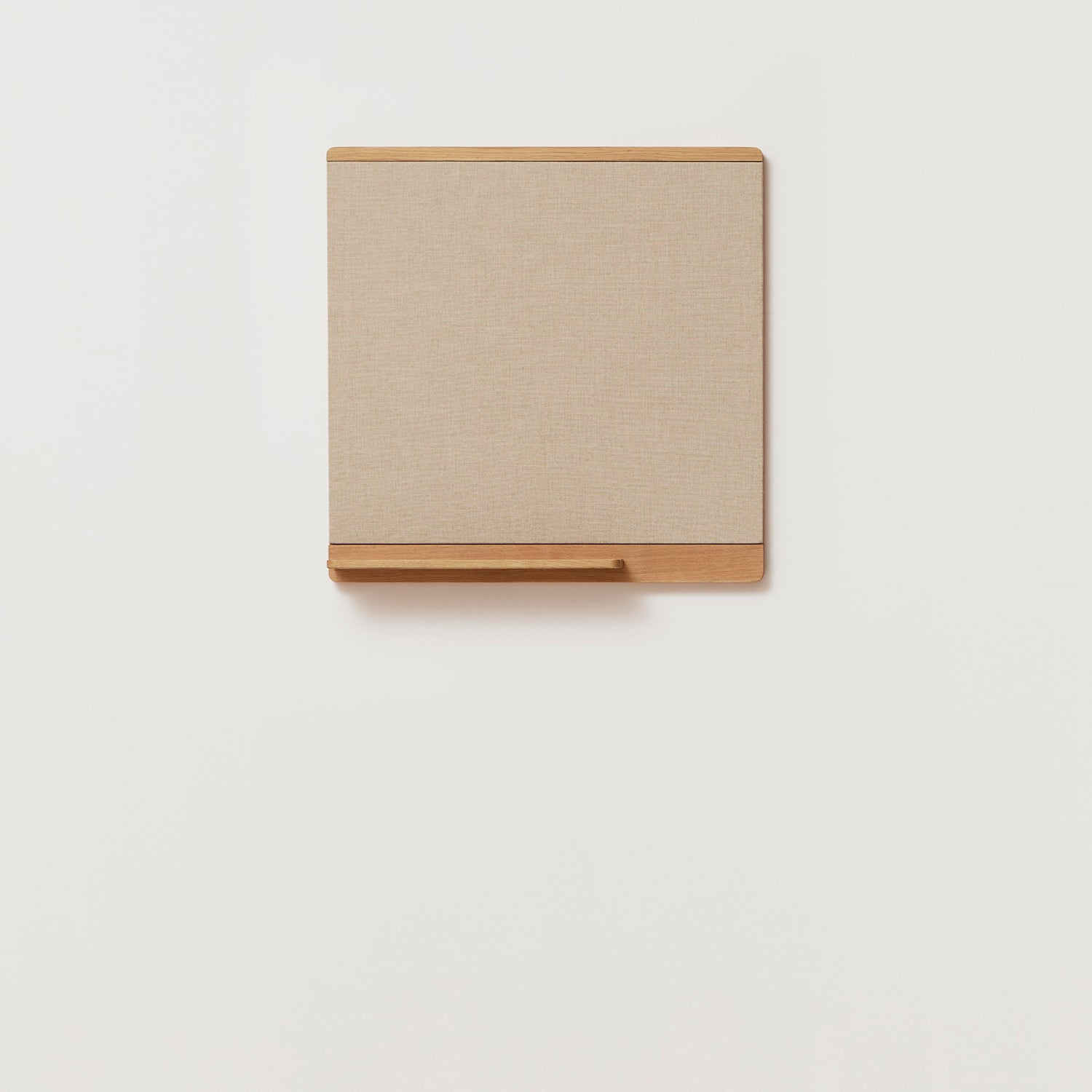 Rim Pinboard 75 x 75 - Oiled Oak