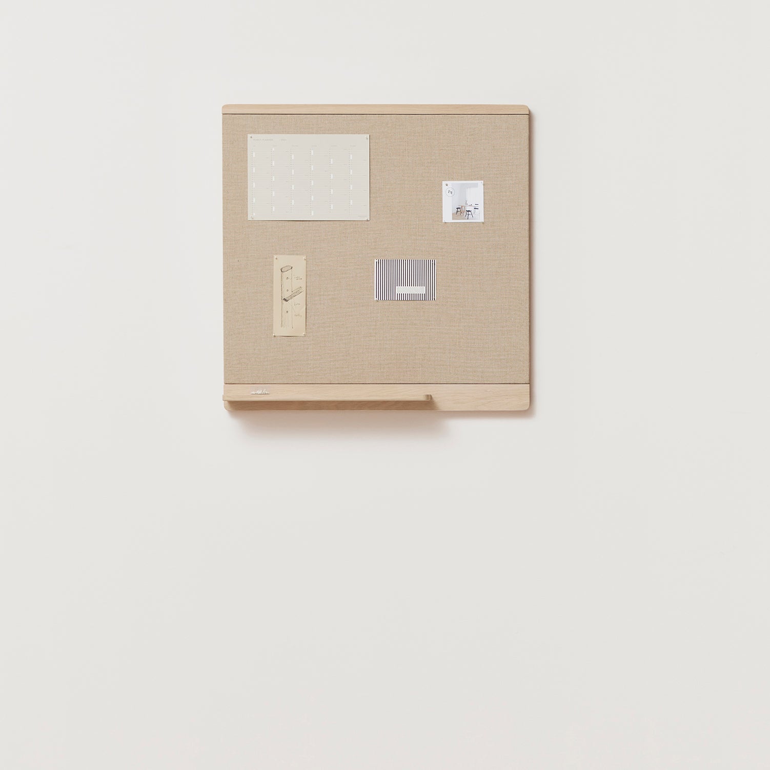 Rim Pinboard 75 x 75 - White Oak