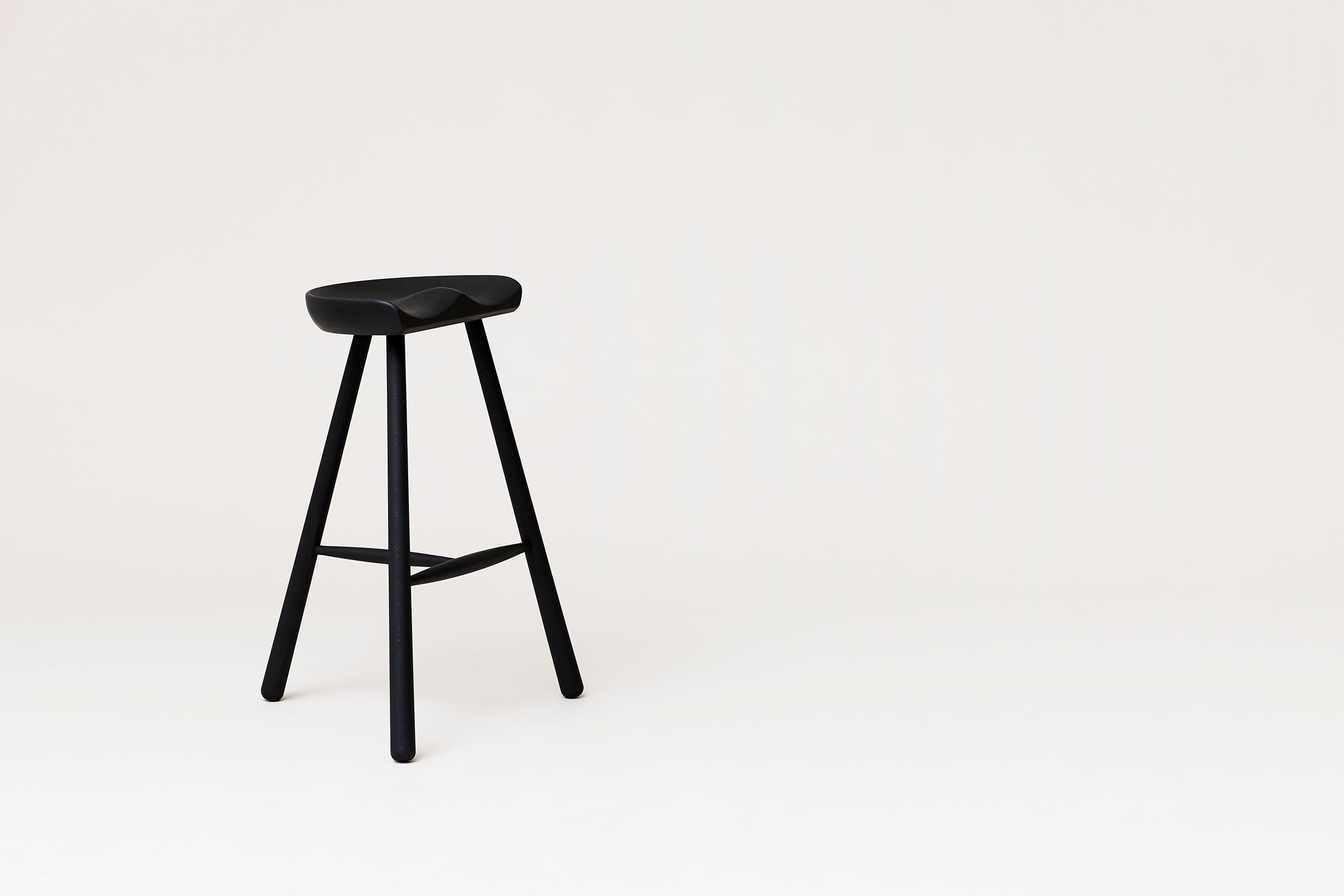 Shoemaker Chair - No. 68 - Black-stained Beech