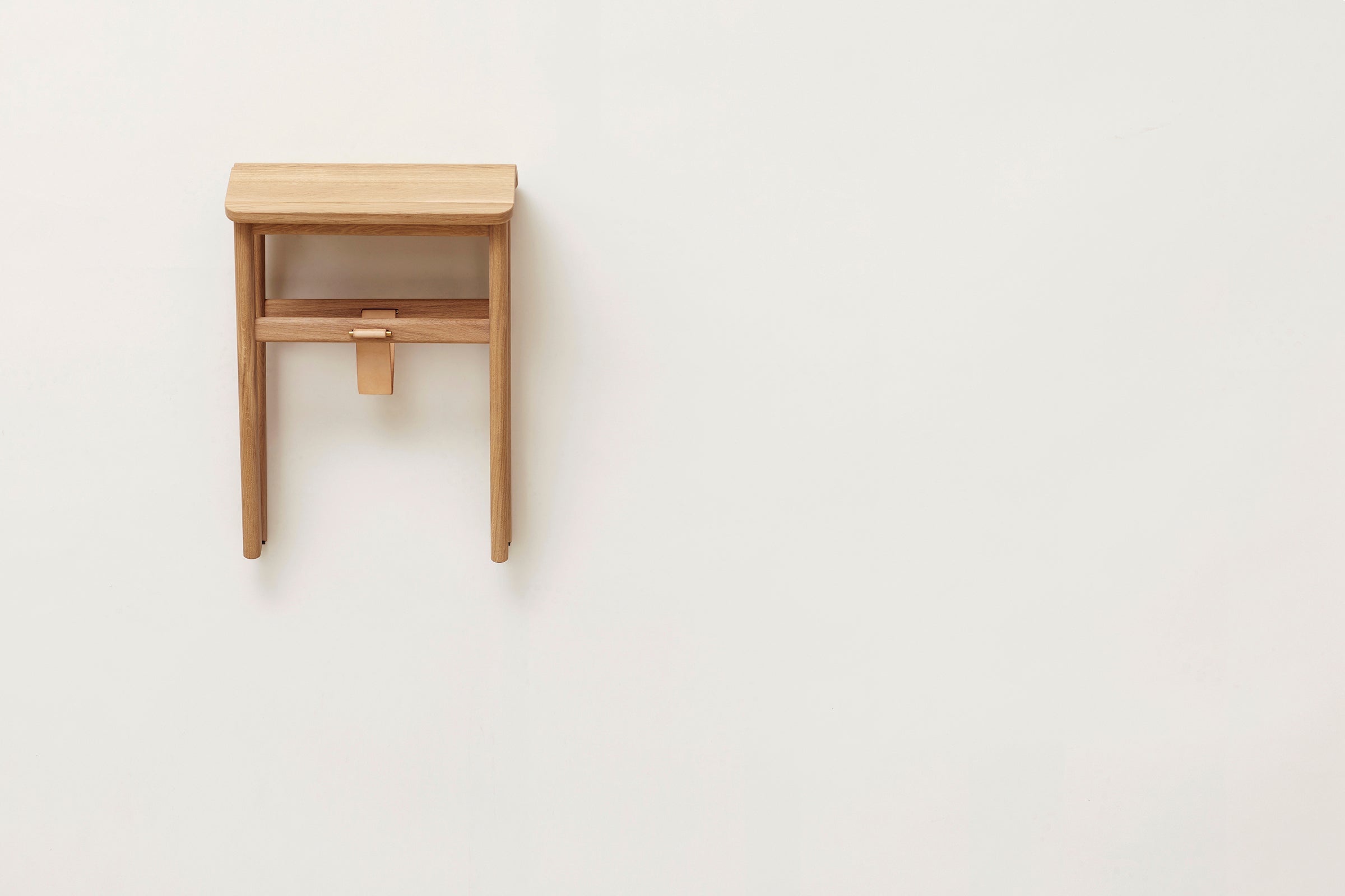 Angle Foldable Stool - White Oak