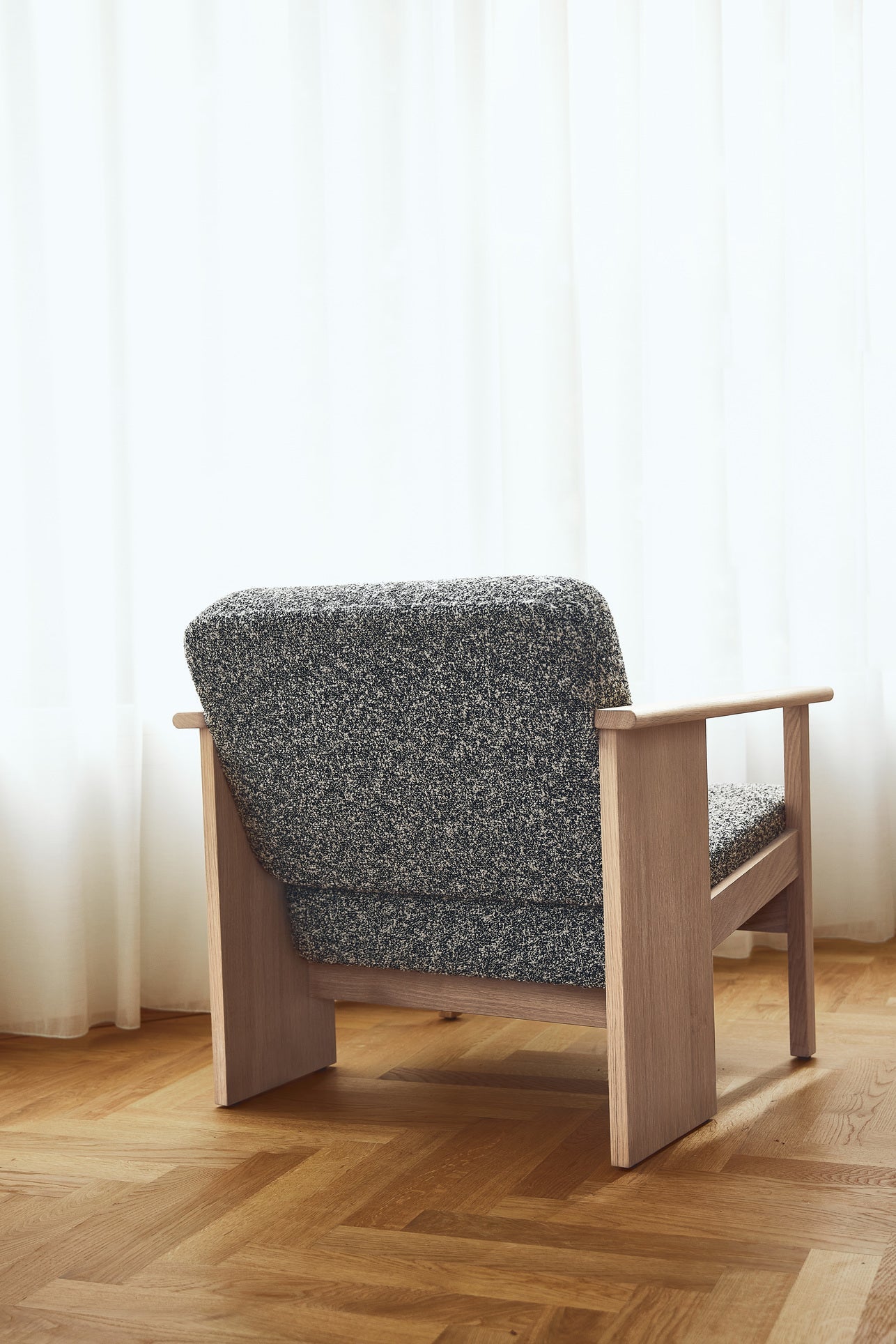 Block Lounge Chair - White Oak Zero - 0004