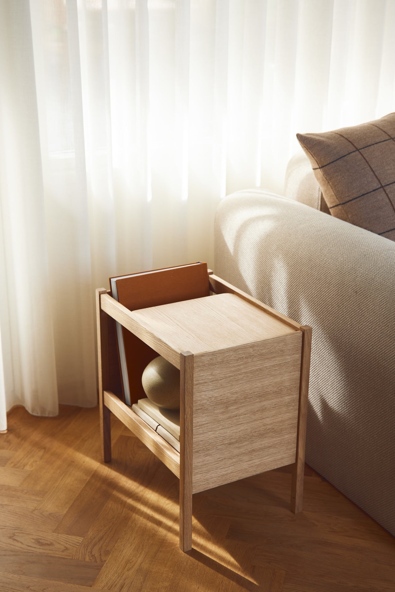 Journal Side Table - Oak