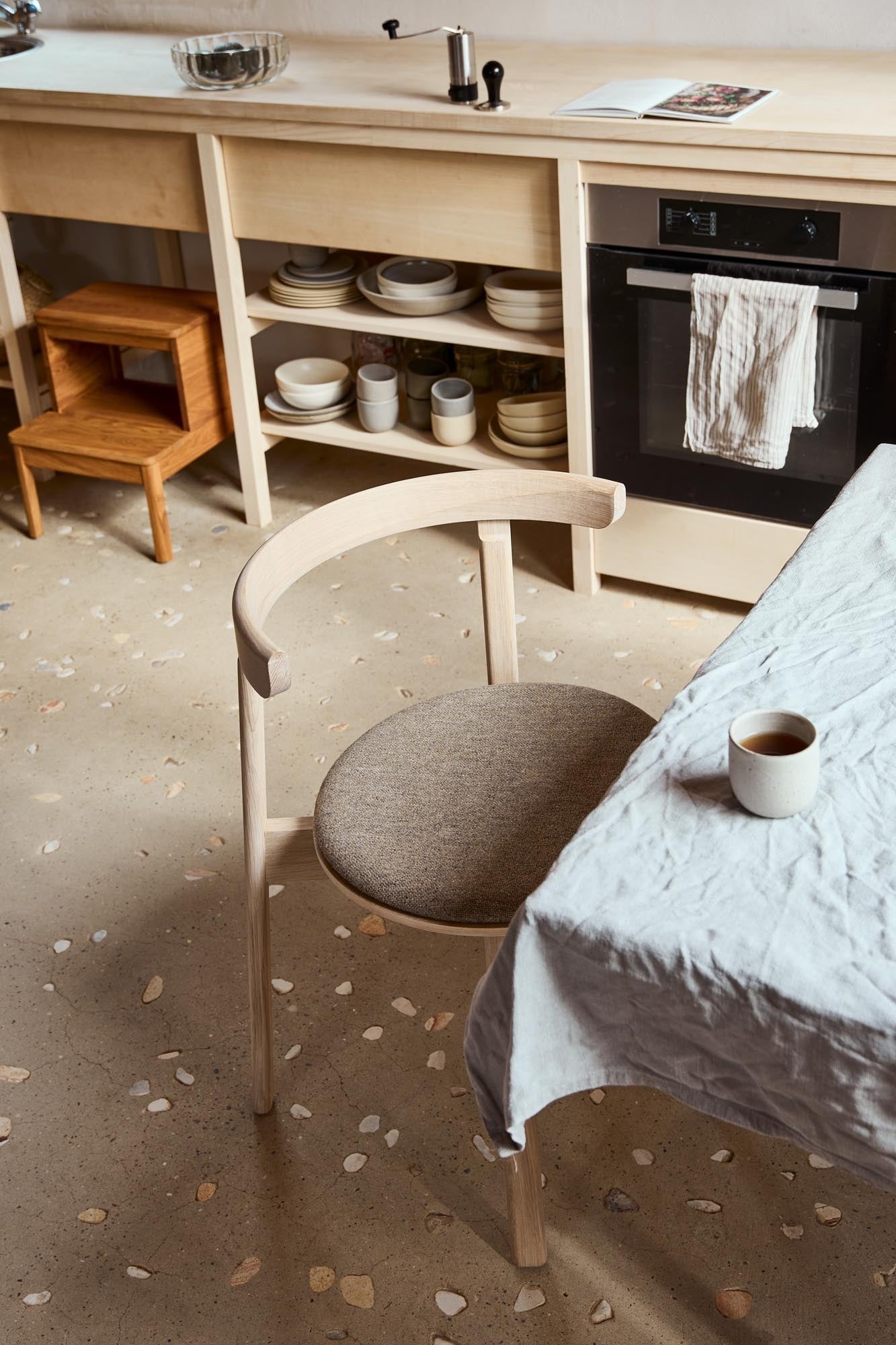 Lunar Chair - White Oak Hallingdal 65