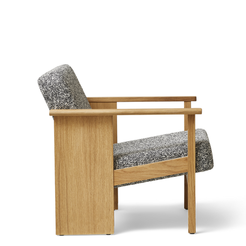 Form & Refine Block Lounge Chair, Oak Zero