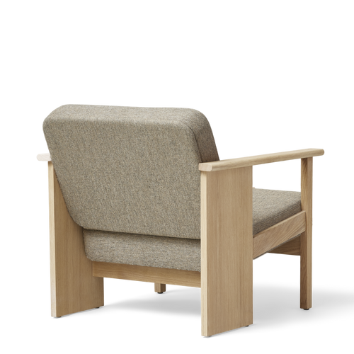 Form & Refine Block Lounge Chair, White Oak Hallingdal 65