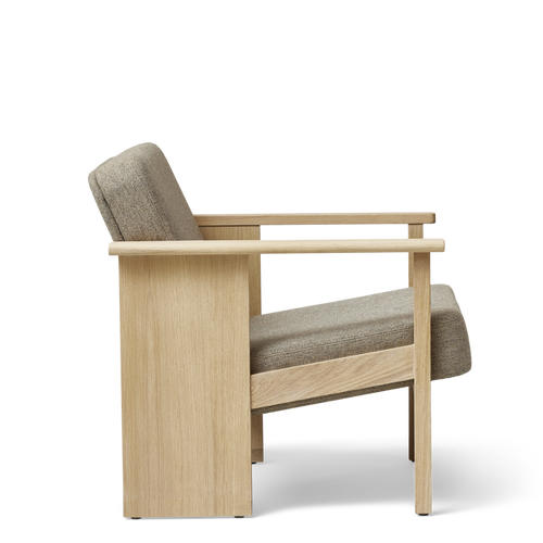 Form & Refine Block Lounge Chair, White Oak Hallingdal 65