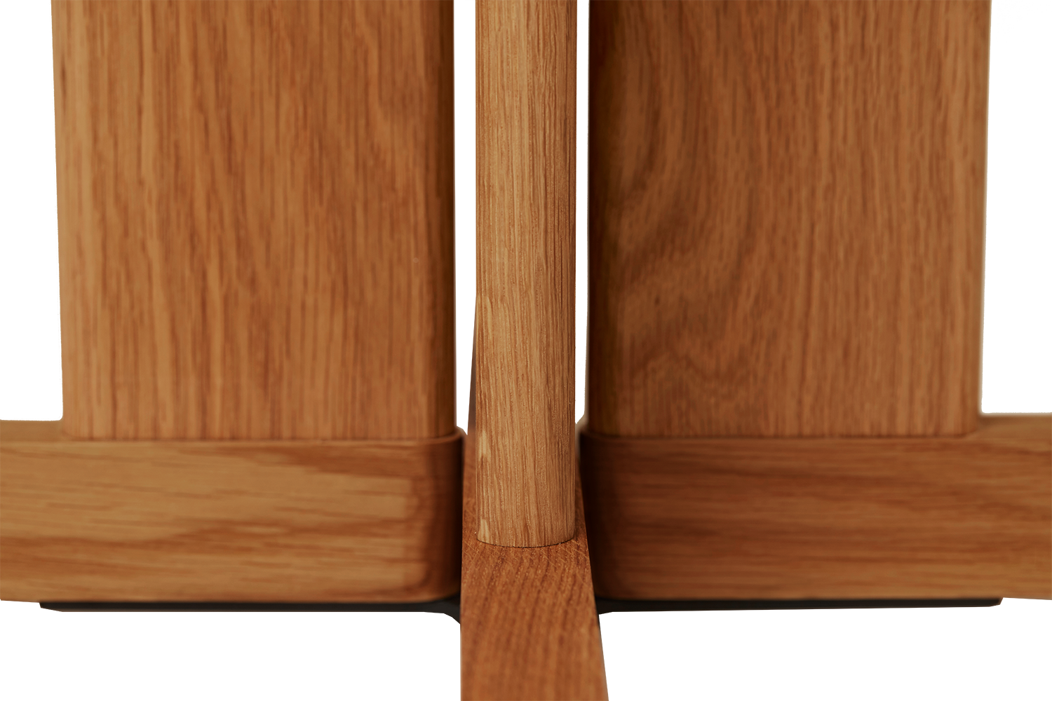 Trefoil Square Table 68x68 - Oak