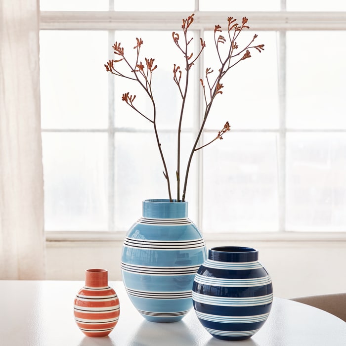 Kähler Omaggio Nuovo Vase, Dark Blue, H: 8.1"