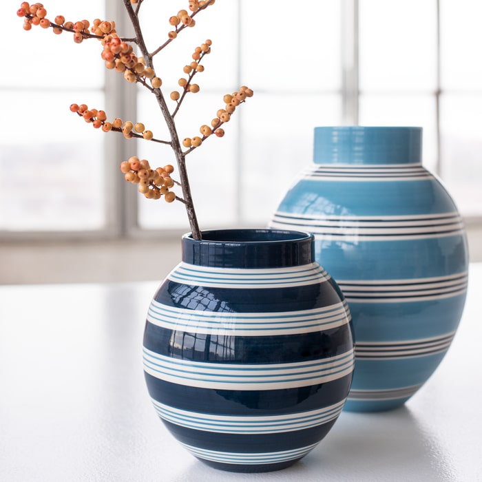 Kähler Omaggio Nuovo Vase, Dark Blue, H: 8.1"