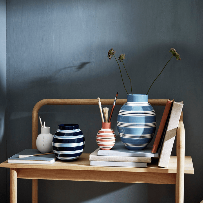 Kähler Omaggio Nuovo Vase, Dark Blue, H: 8.1"