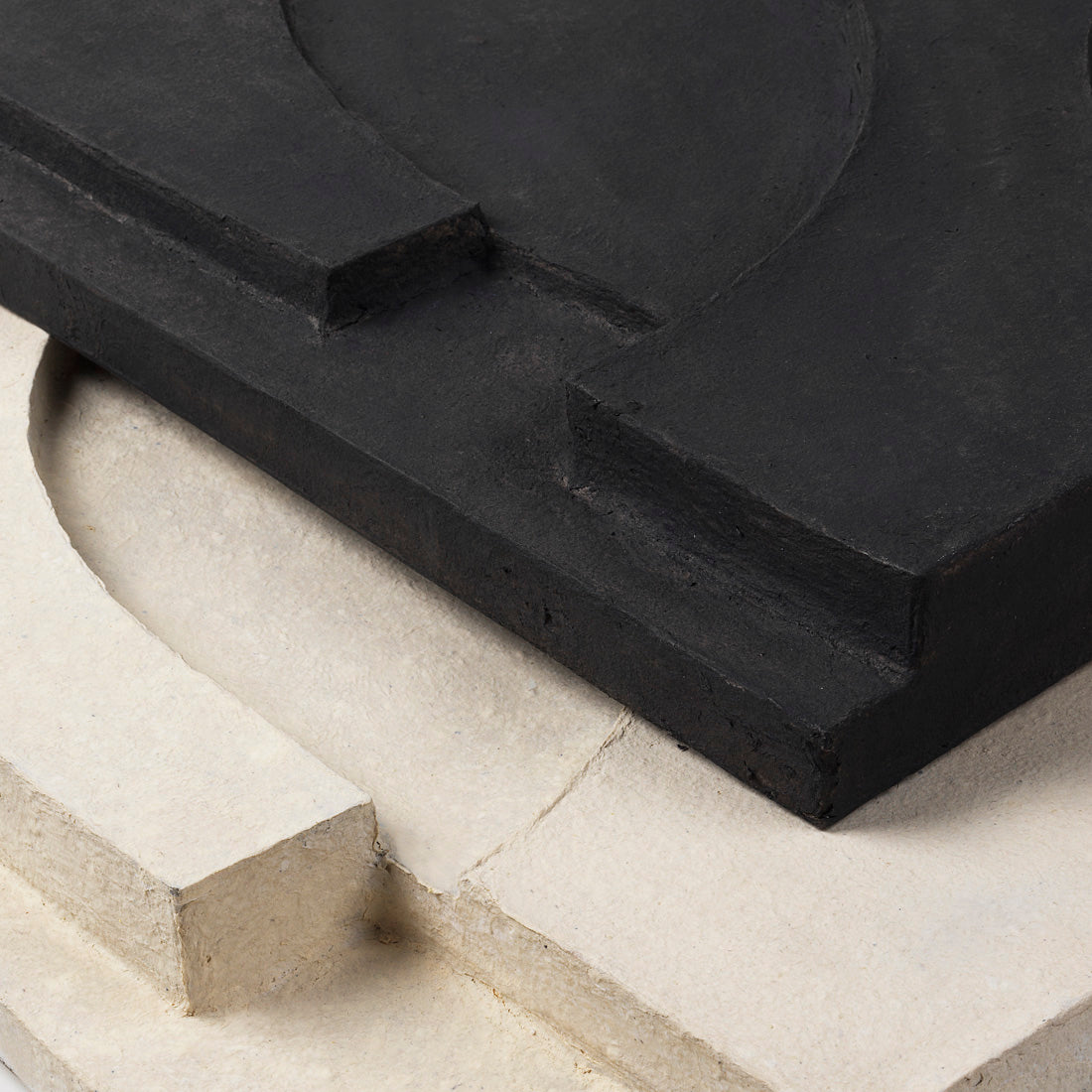 Serif Relief M - Dark Grey
