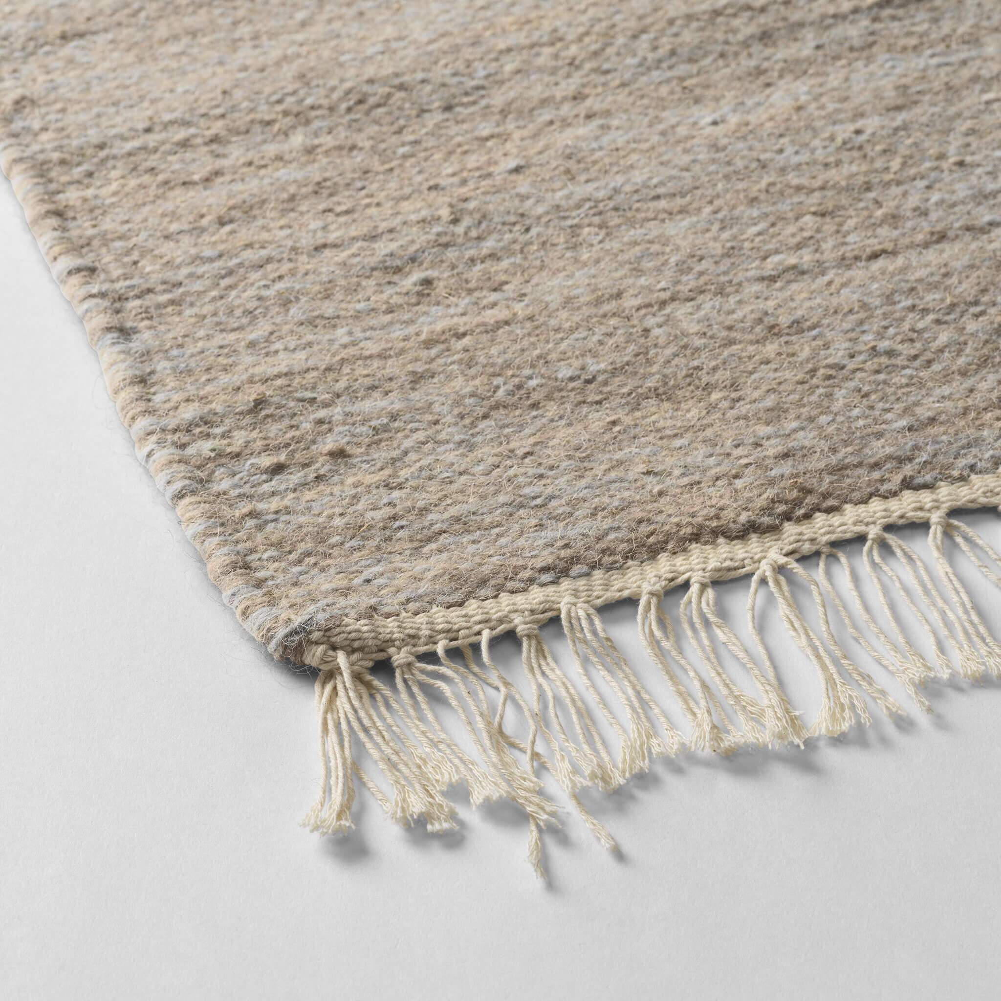 Contemporary Kelim Rug - 118 x 78" Beige