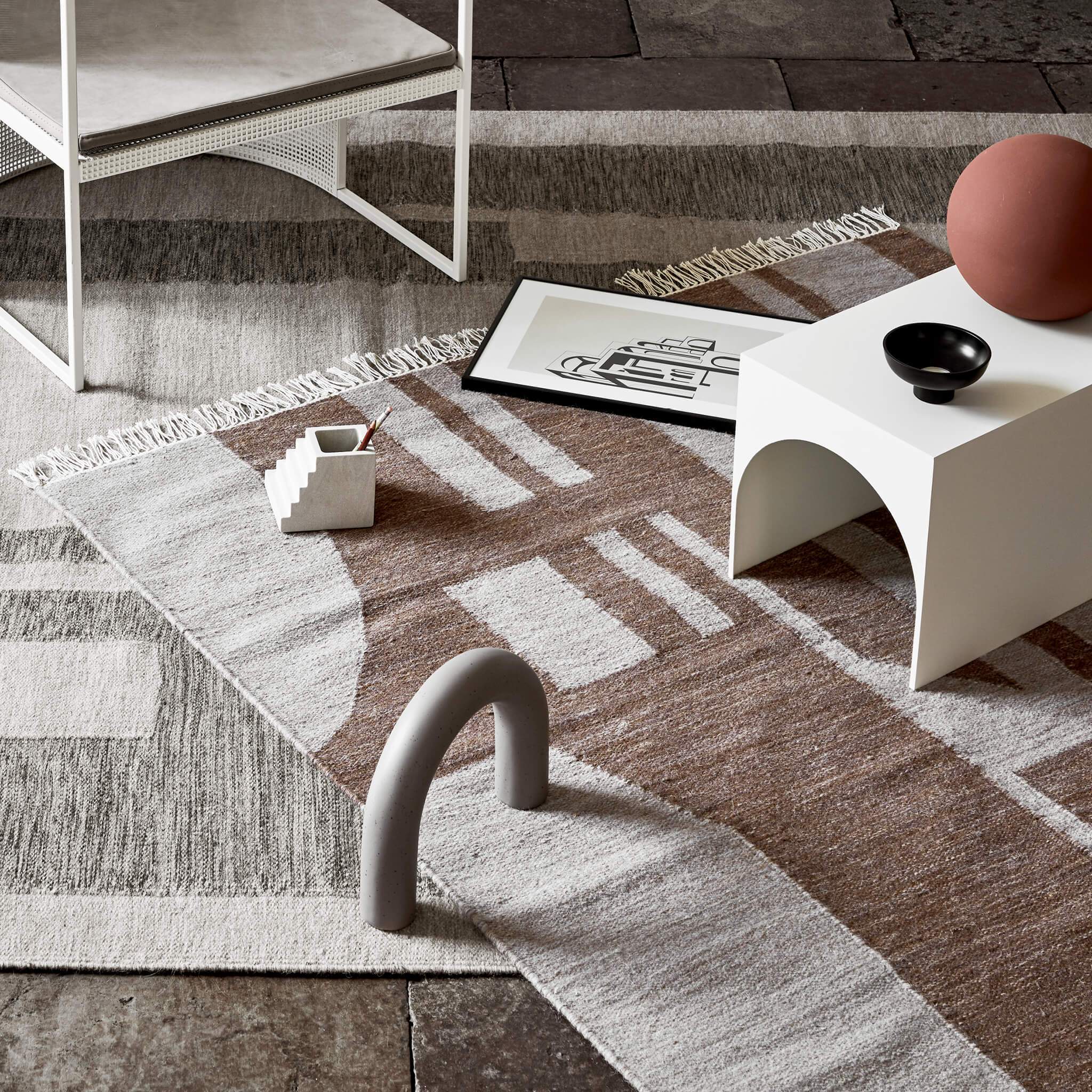 Contemporary Kelim Rug - 78 x 55" Brown