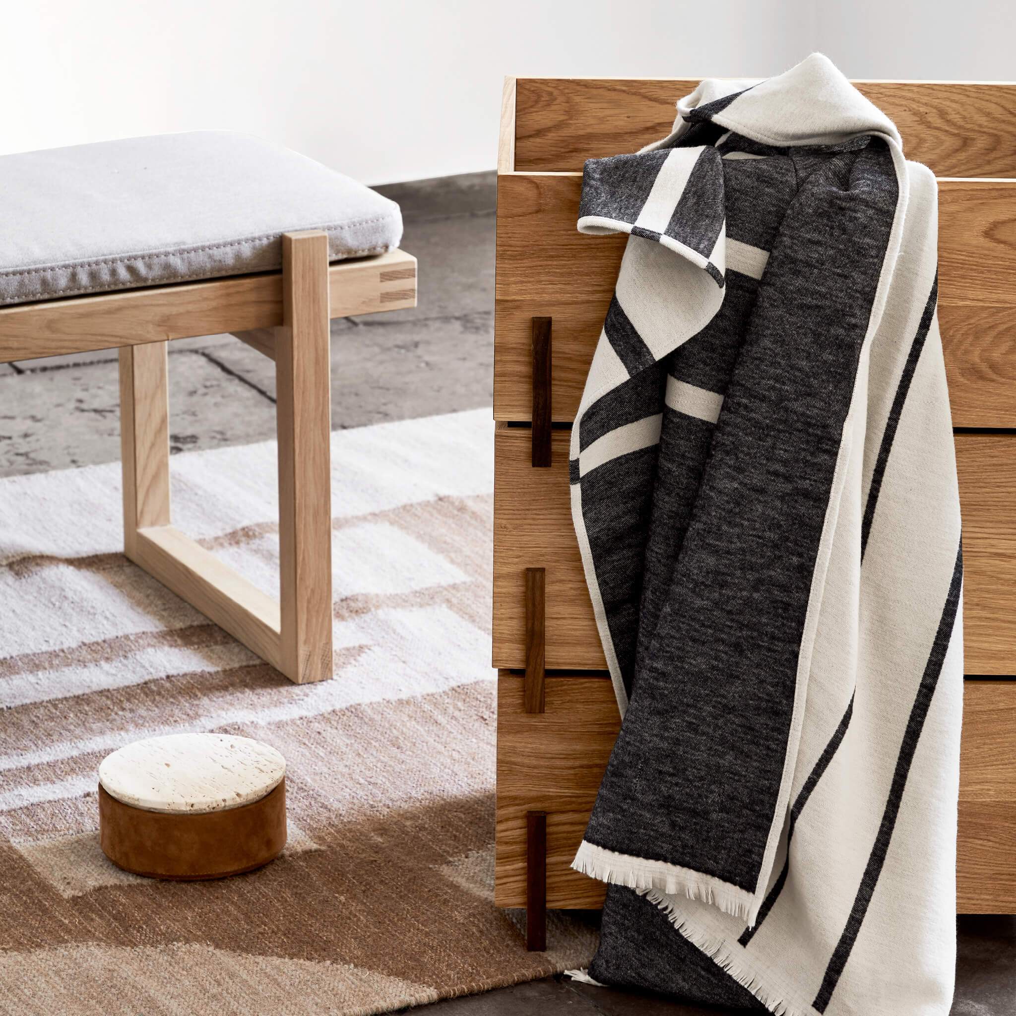 Contemporary Kelim Rug - 78 x 55" Brown