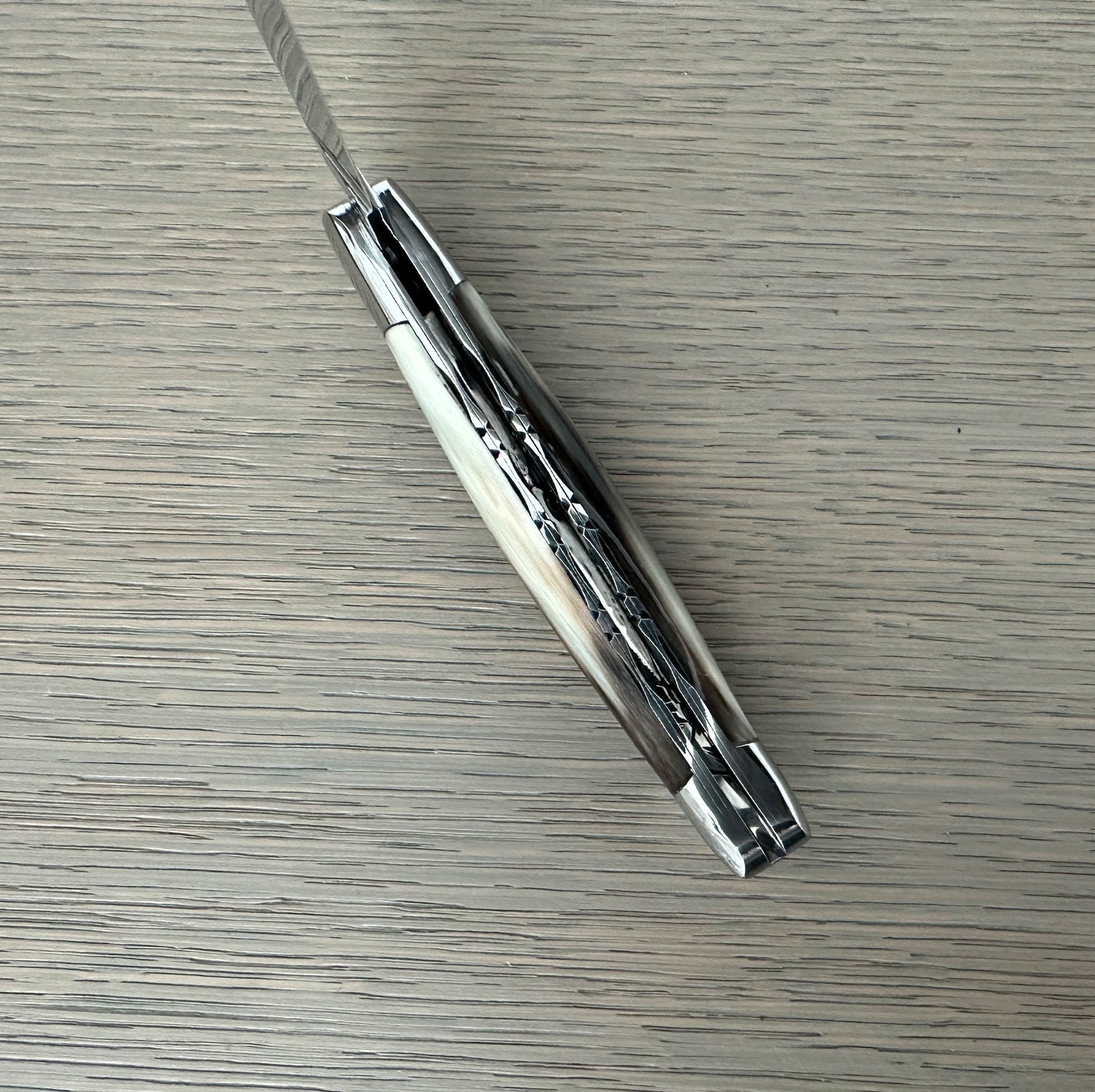 Laguiole en Aubrac Double Plated Folding Knife with Shiny Bolsters, Solid Horn Handle, 4.75"