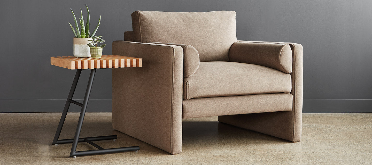 Transit End Table / Lifestyle
