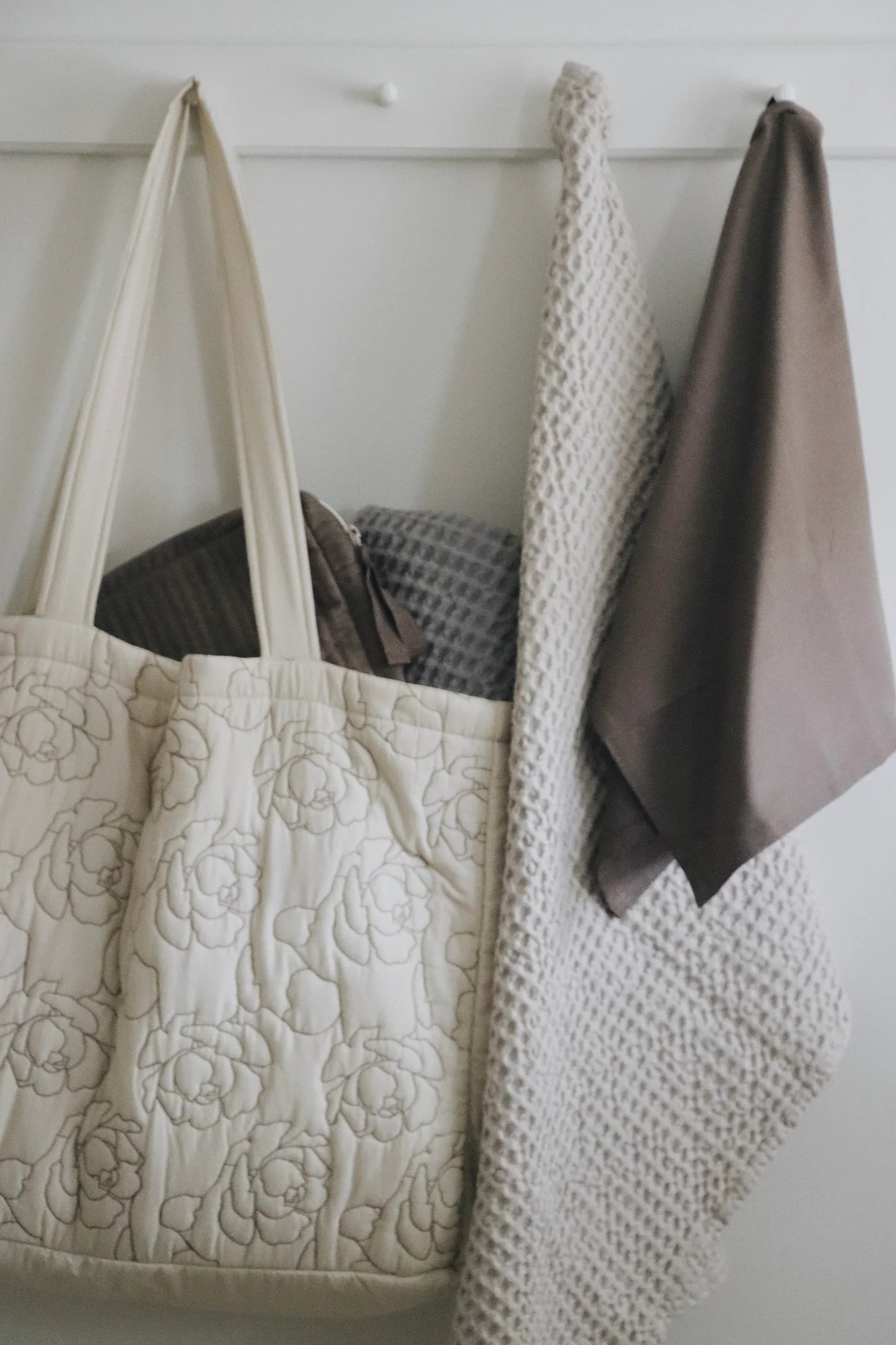 Maxi Tote Bag - Light Stone - Peony Quilt