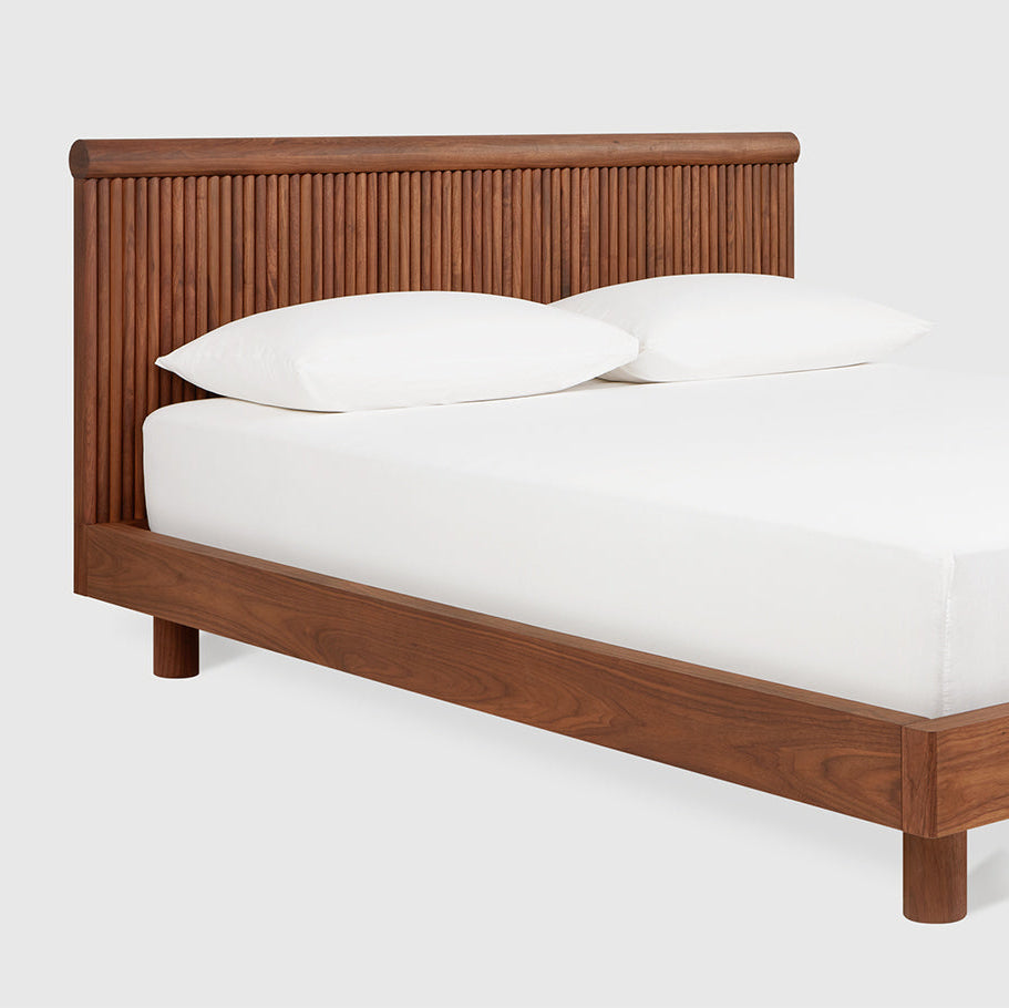 Classic Walnut/Queen