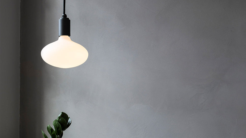Oval Plug-In Pendant in Graphite