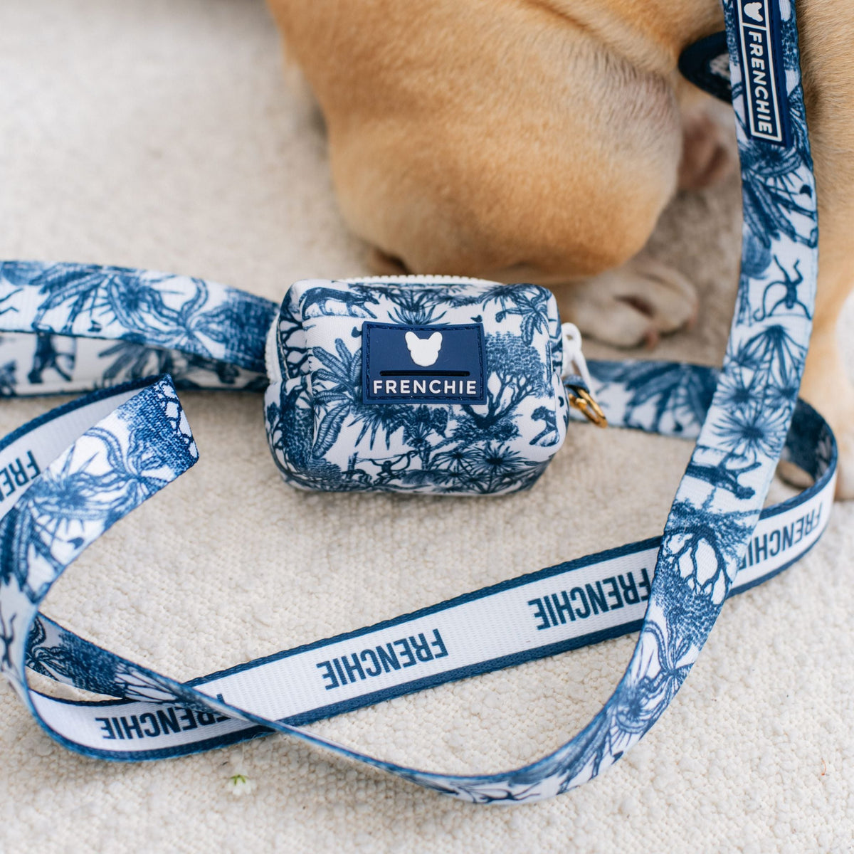 Frenchie Poo Bag Holder - Toile- Blue