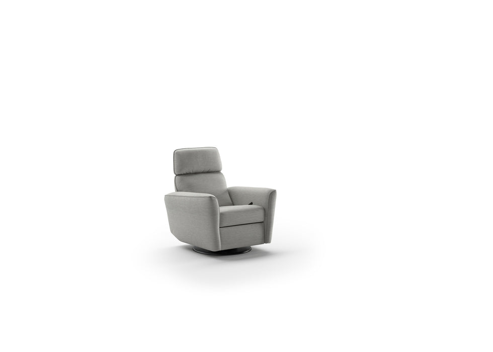 Welted Recliner | Manual