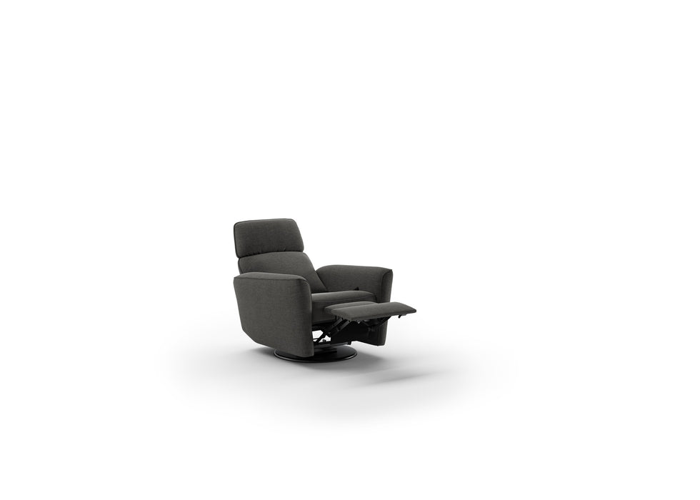 Welted Recliner | Manual