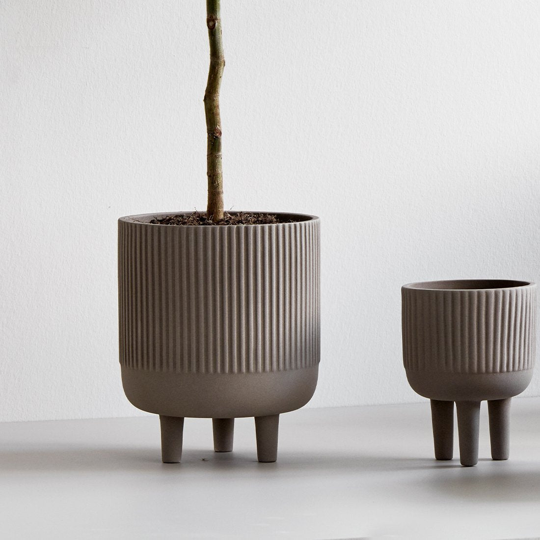 Grey terracotta bowl design in large and small 