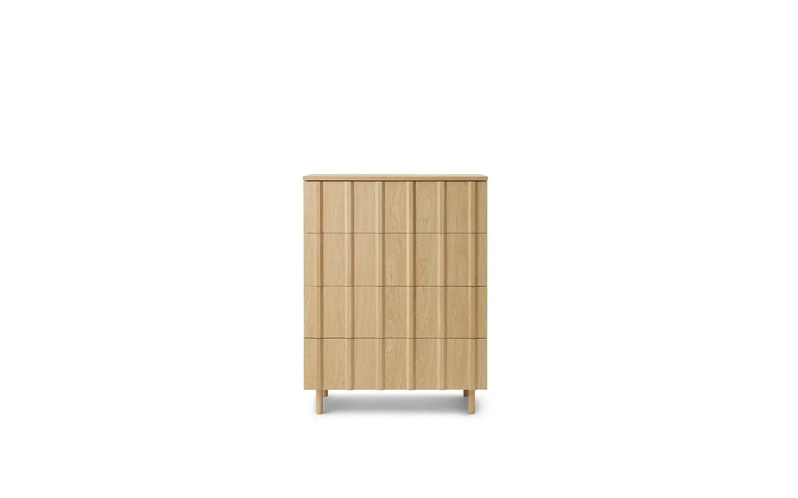 Rib Dresser w. 4 Drawers