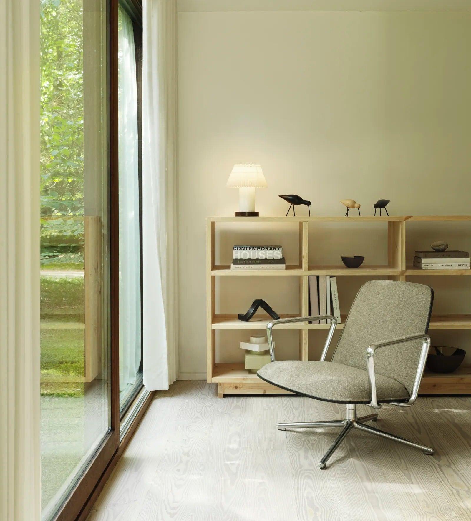Fyr Bookcase High Pine