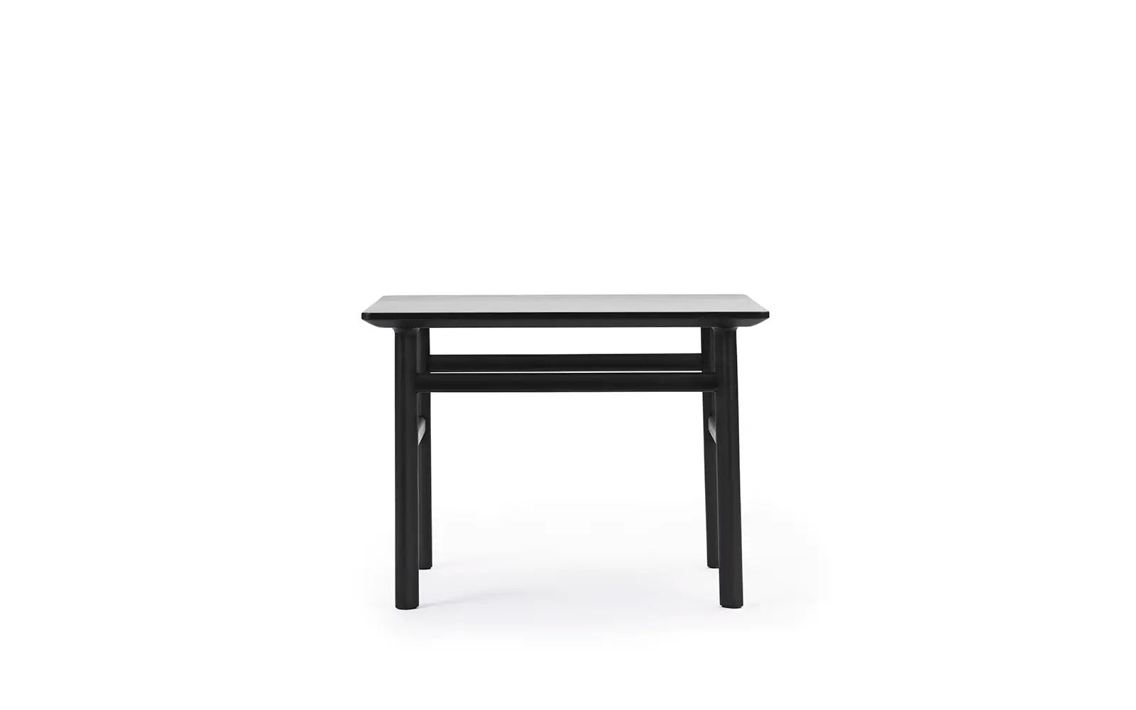 Grow Table 50 x 60 cm. Stained Oak