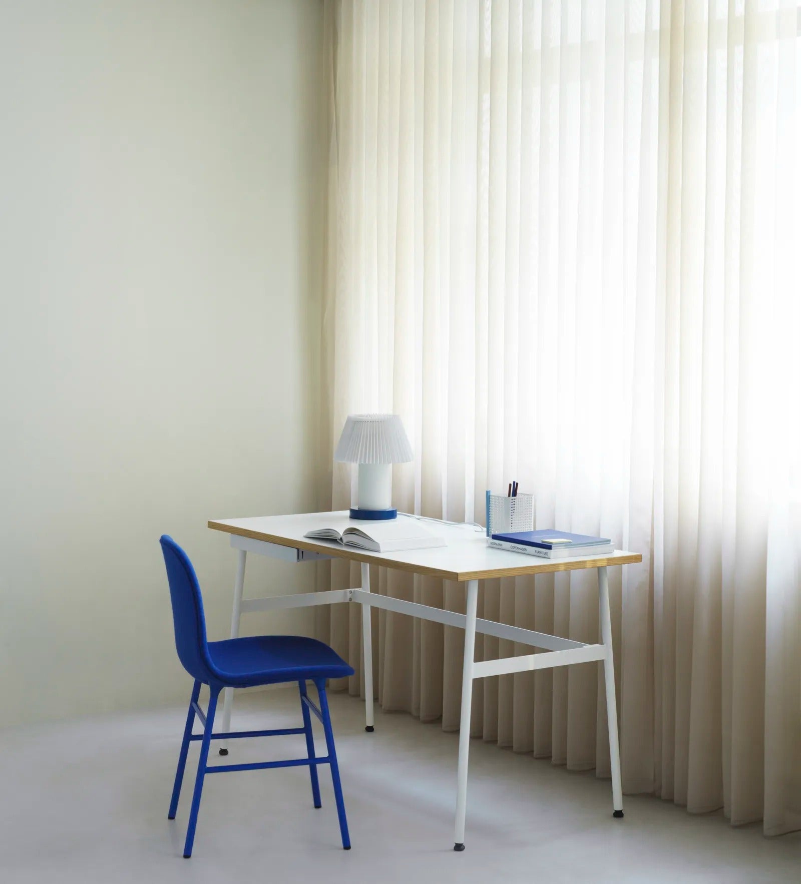 Journal Desk