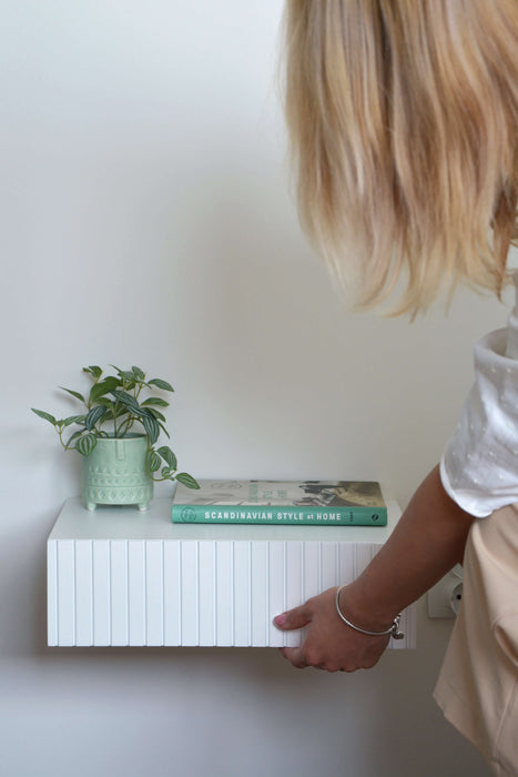 Fluted Nightstand With Drawer White