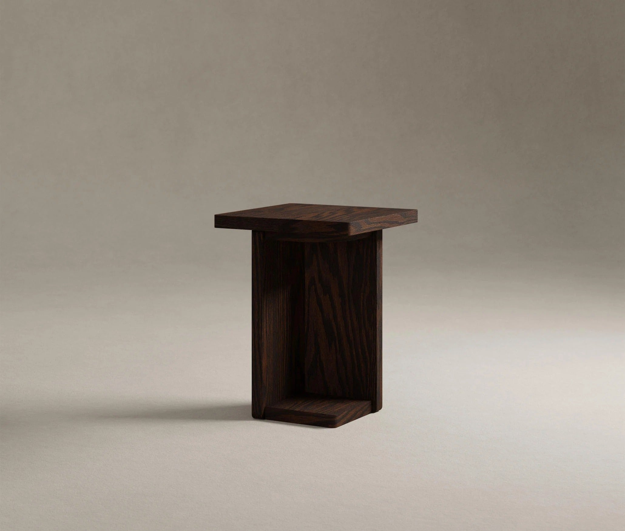 The Keeps Nightstand