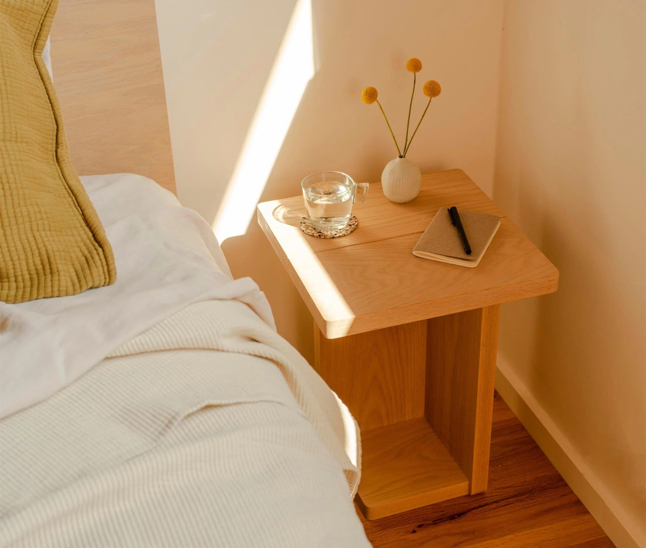 The Keeps Nightstand